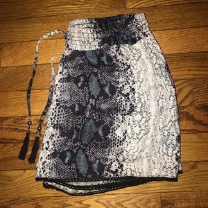 Snakeskin pattern flowy shorts